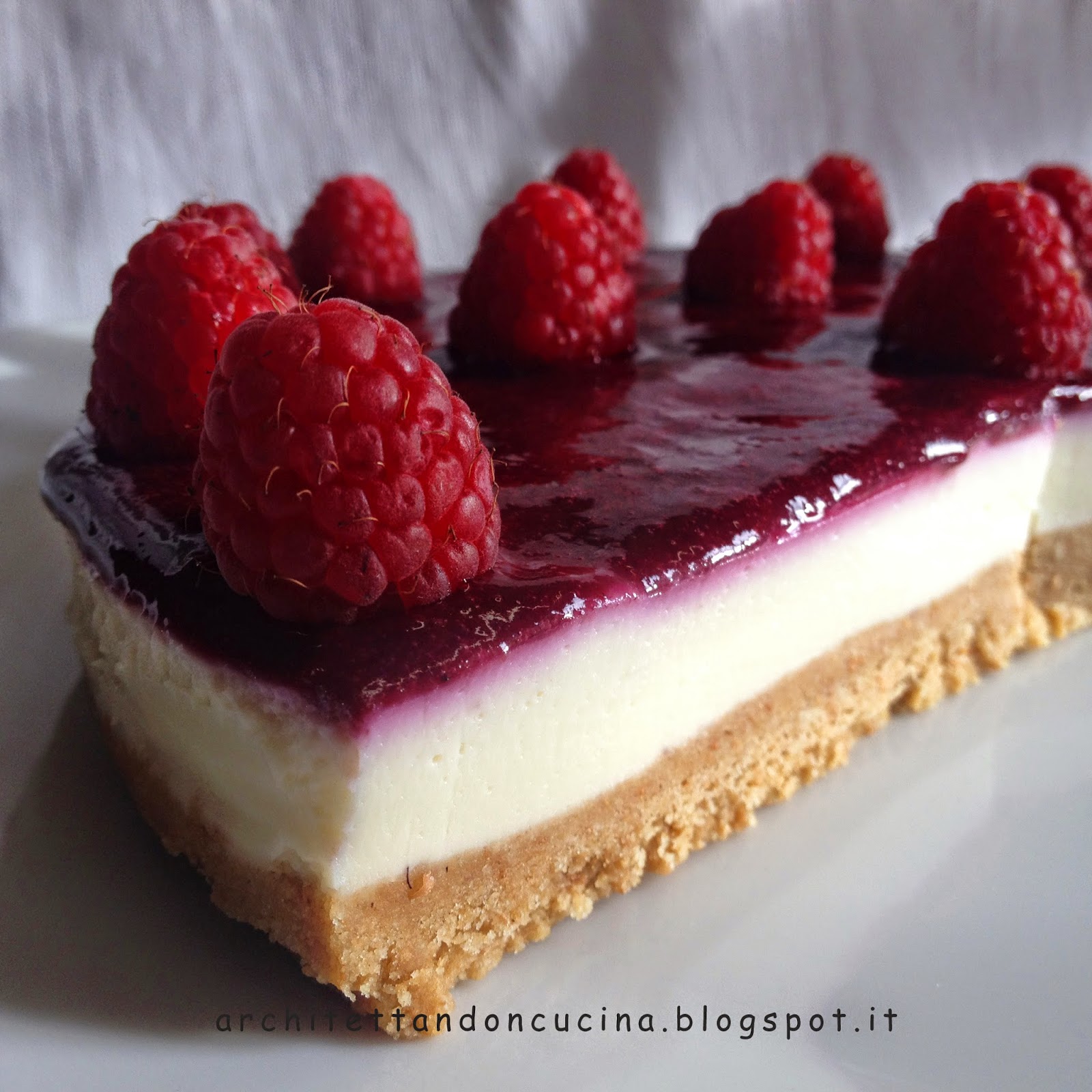 Cheesecake Al Cioccolato Bianco Con Coulis Di Frutti Di Bosco Architettando In Cucina